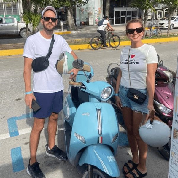 Discover Playa del Carmen on two wheels!