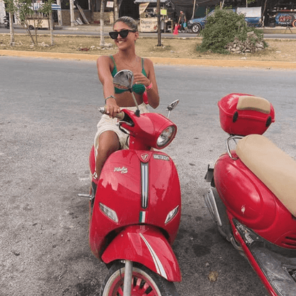 Discover Playa del Carmen on two wheels!